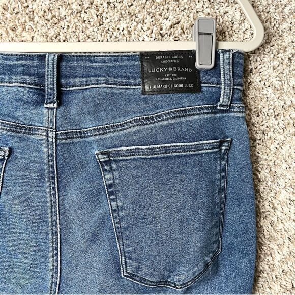 Lucky Brand Jeans Women’s 10 Floral Embroidered Dark Wash Denim Blue Skinny - Picture 8 of 8